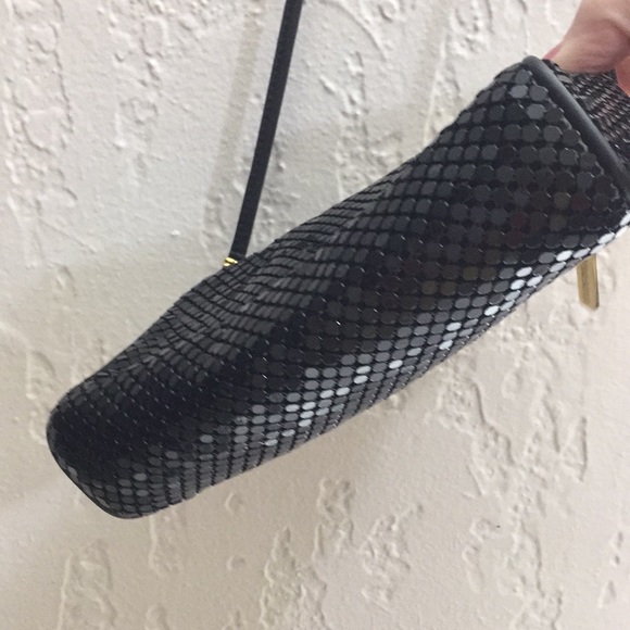 Whiting And Davis Small Bag With Leather Trim - Picture 8 of 11